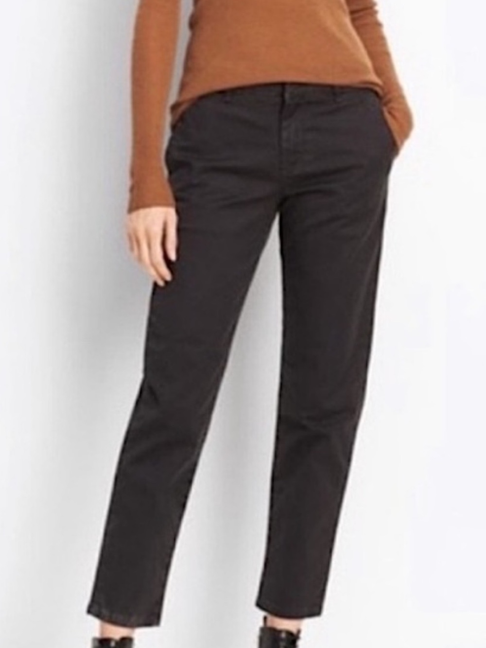 Vince Women's Chinos style faded black charcoal Gray 25